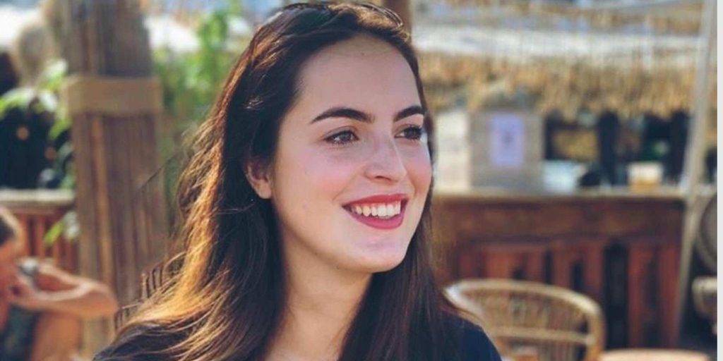 VA Fleur vertelt waarom zij een echte Moneypenny-VA is.