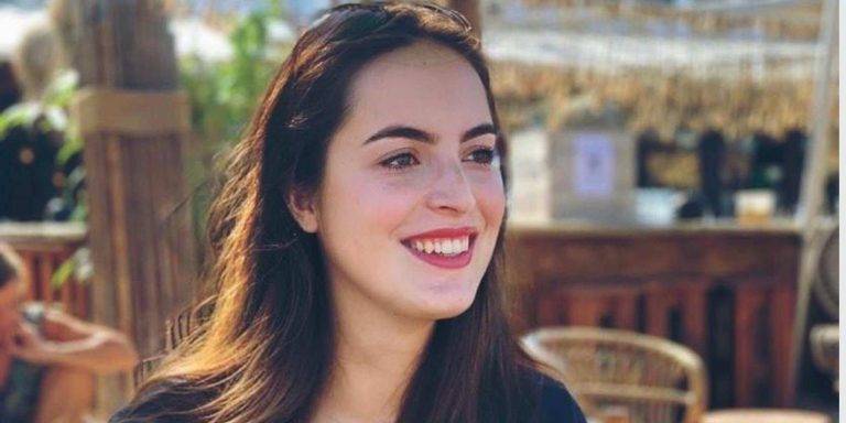 VA Fleur vertelt waarom zij een echte Moneypenny-VA is.